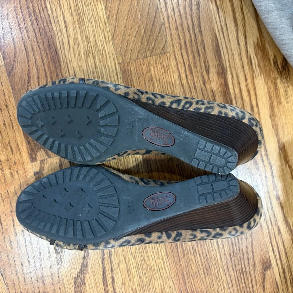 NWOB Sofft Leopard Wedge Shoes